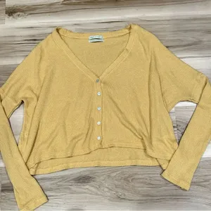 Urban Outfitters Courtney Mustard Oversized Cardigan Women’s Small thumbnail 2