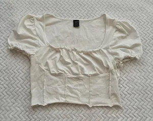 SheIn Cropped Top thumbnail 1