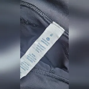Lululemon crop leggings thumbnail 4
