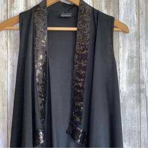 Daytrip Black Sequin Sleeveless Shawl Jacket •Medium thumbnail 2