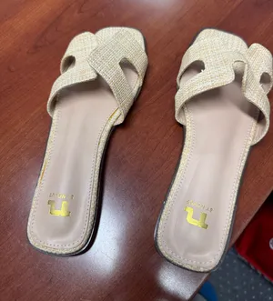 N by novus sandals size 8 // 083075 thumbnail 1