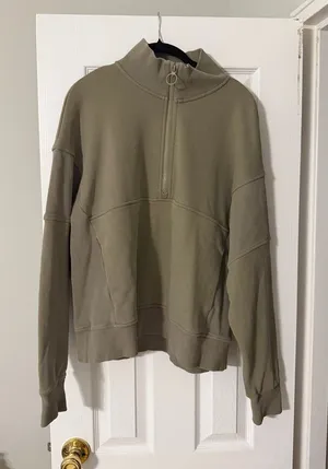 Vuori Sedona Ribbed Half Zip Sweatshirt Metal Olive Sage Sz L thumbnail 1