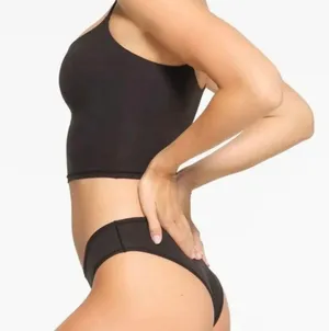 SKIMS NWT small fits everybody cropped tank thumbnail 2