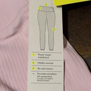 Ultra High-Rise Ribbed Leggings - Light Pink thumbnail 4