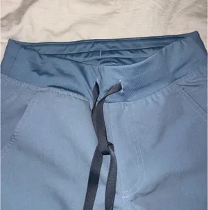FIGS Scrubs Set thumbnail 5