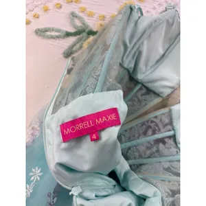 Morrell Maxie Size 4 Aqua White Floral Lace Off‎ Shoulder Formal Gown thumbnail 4