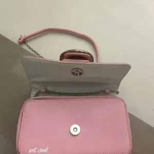 Wet Seal Bag Pink Crossbody Bag with Multicolor Ring-like new thumbnail 8