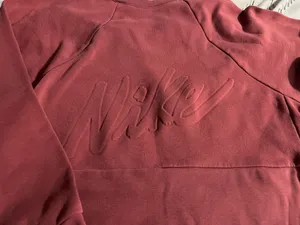 Nike Dri-FIT Get Fit Women's Embossed Graphic Training Sweatshirt thumbnail 3