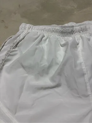Nike Women’s White Running Shorts XL thumbnail 6