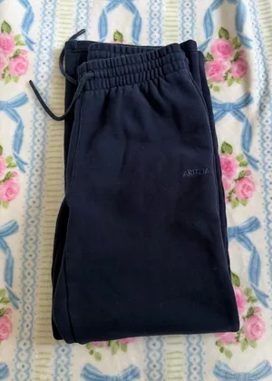 Aritzia  Navy Jogger Sweatpants thumbnail 1