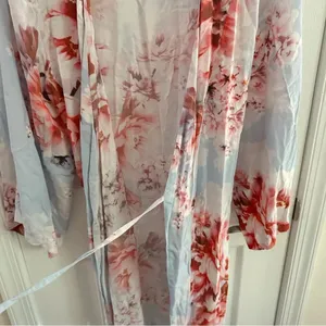 Plum Pretty Sugar Floral Rayon Bridal Robe Women’s XS thumbnail 8