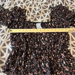 Sadie & Sage Textured Chiffon Floral Print Puff Sleeve Top Peasant Size‎ M thumbnail 11