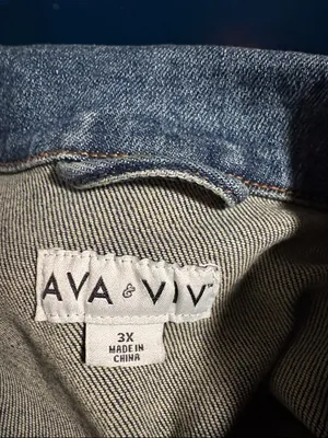 Ava & Viv 3X Blue Denim Jacket Relaxed Trucker Style thumbnail 3