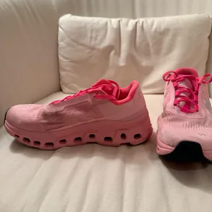 Pink On Cloudmonster thumbnail 3