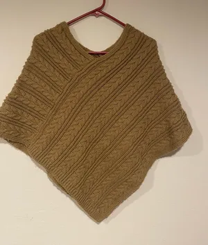 Brown poncho Size M thumbnail 1