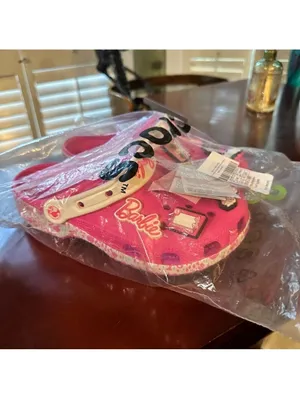 Crocs Unisex‑Adult Barbie Classic Clogs – Size 8 NWT thumbnail 2