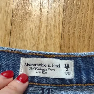 Abercrombie & Fitch The 90s Baggy Short Low Rise Sz 2/26 thumbnail 2