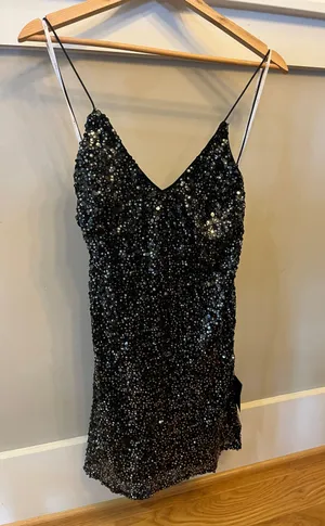Backless Dress thumbnail 1