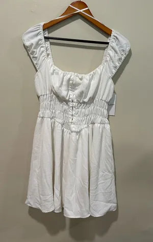 NWT white dress Size L thumbnail 1