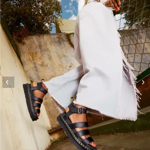 Dr. Martens Blaire Hydro Leather Strap Sandals in Black. Size 9 thumbnail 3