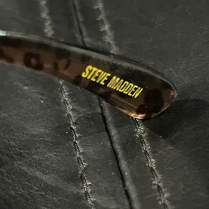 Steve Madden Tortoise Shell Sunglasses thumbnail 5