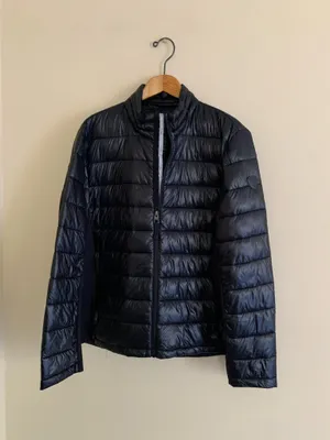 Guess Black Puffer Jacket  thumbnail 1