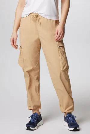 Columbia Women's Boundless‎ Trek Cargo Pants Size Large thumbnail 1