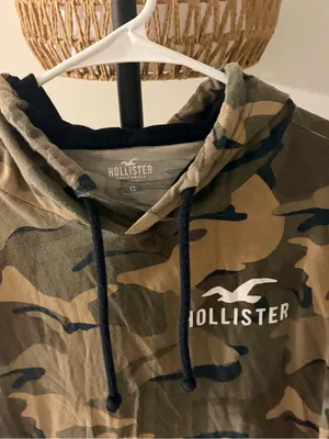 Hollister Men's Camo Pullover Hoodie in Green/Brown/Black thumbnail 3
