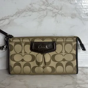 Coach Ashley Signature‎ Sateen Zippy Wallet Wristlet Satin Canvas tan thumbnail 2