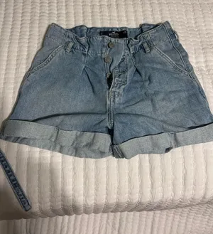 Hollister Shorts thumbnail 1