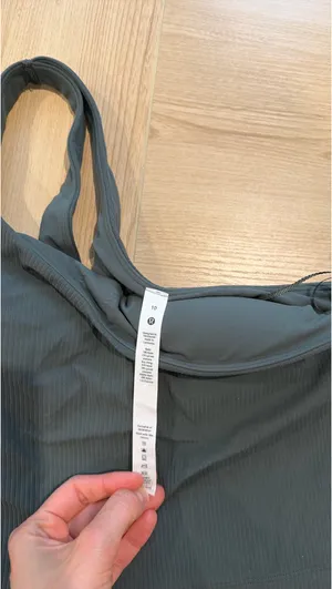 Lululemon Tank Top thumbnail 5