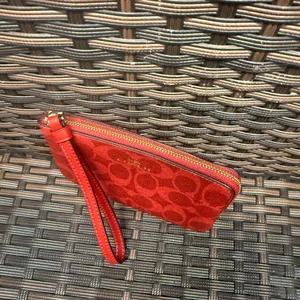 coach Corner Zip Wristlet In Signature Canvas caq75 thumbnail 3