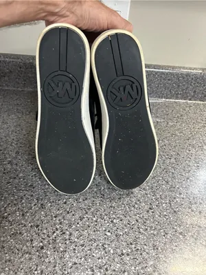 Michael Kors Black Velvet Low-Top Platform Sneakers thumbnail 5