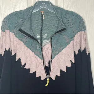 Free People Isla Pullover Oversized Sweatshirt Sz XL Quarter Zip Lace thumbnail 6