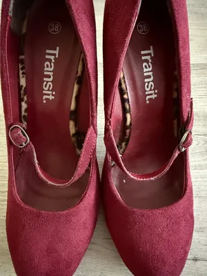 Transit Wine Faux Suede Mary Jane Heels with Buckle Size 7.5 thumbnail 5