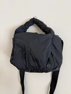 Lululemon Gathered Handle Crossbody Bag  thumbnail 4