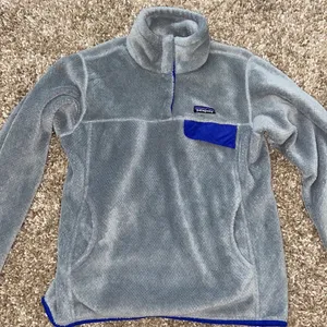 Patagonia sweater size medium thumbnail 2