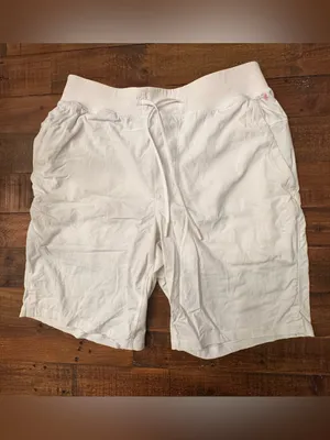 LULU🍋 Pace Breaker Athletic Shorts‎ thumbnail 2