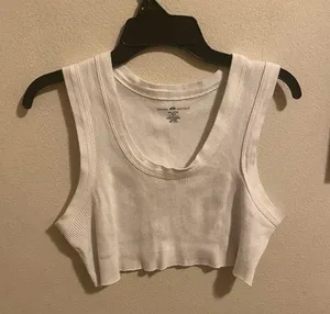 brandy crop top❣️ thumbnail 1