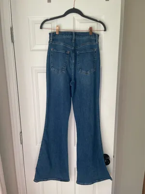 Abercrombie High-Rise Flare Jeans thumbnail 2