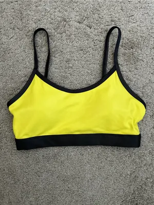 ZYIA Light n Tight Adjustable Strap Sports Bra in Neon Yellow Metallic Sz. Small thumbnail 2