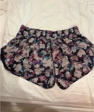 Lululemon Hotty Hot 2.5" thumbnail 2