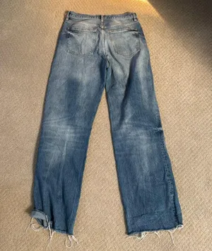 ZARA Wide-Leg High-Rise Jeans thumbnail 2
