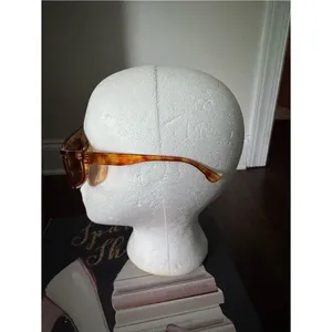 Tortoise Square Frame Sunglasses thumbnail 3