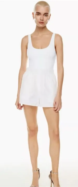 Aritzia Babaton Deakins 3" Shorts Size Medium White Boxer Comfy Casual thumbnail 1