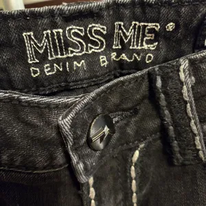 Miss Me Capri Sunny Skinny Black Denim Jeans Size 30 thumbnail 5