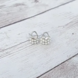 Vintage Stud Earrings Dainty Faux Pearl Purse thumbnail 3