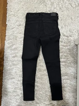 black skinny jeans thumbnail 2