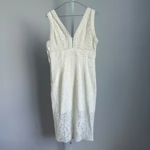 Bardot White embroidered midi cocktail dress luxury party knee length size M‎ thumbnail 6