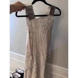 Alexis Long Sleeveless Snakeskin Printed Maxi Dress With Cape XS Flowy EUC thumbnail 5